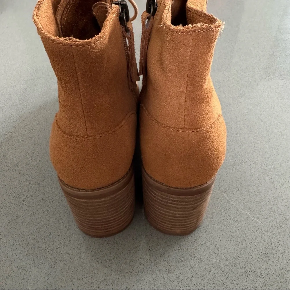 Toms Ankle Boot - Picture 5 of 9